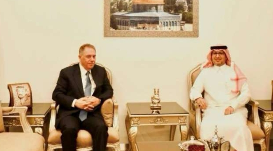 السفير دبور استقبل السفير بخاري وعرضا لآخر التطورات
