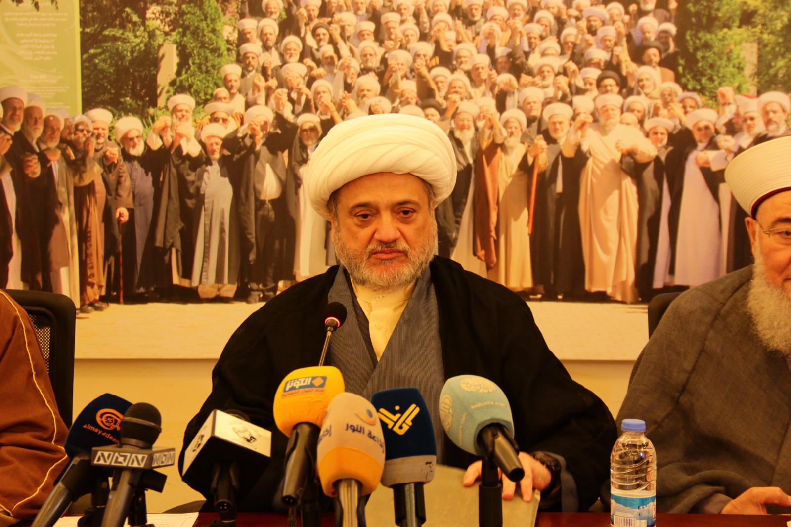 المجلس المركزي لتجمع العلماء: نحذر من خطر بعض المظاهر التي تصاعدت في الآونة الأخيرة في محاولة لإشعال فتنة مذهبية