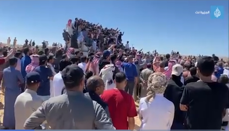 آلاف الأردنيين يشيعون جثمان الشهيد ماهر الجازي في جنازة مهيبة