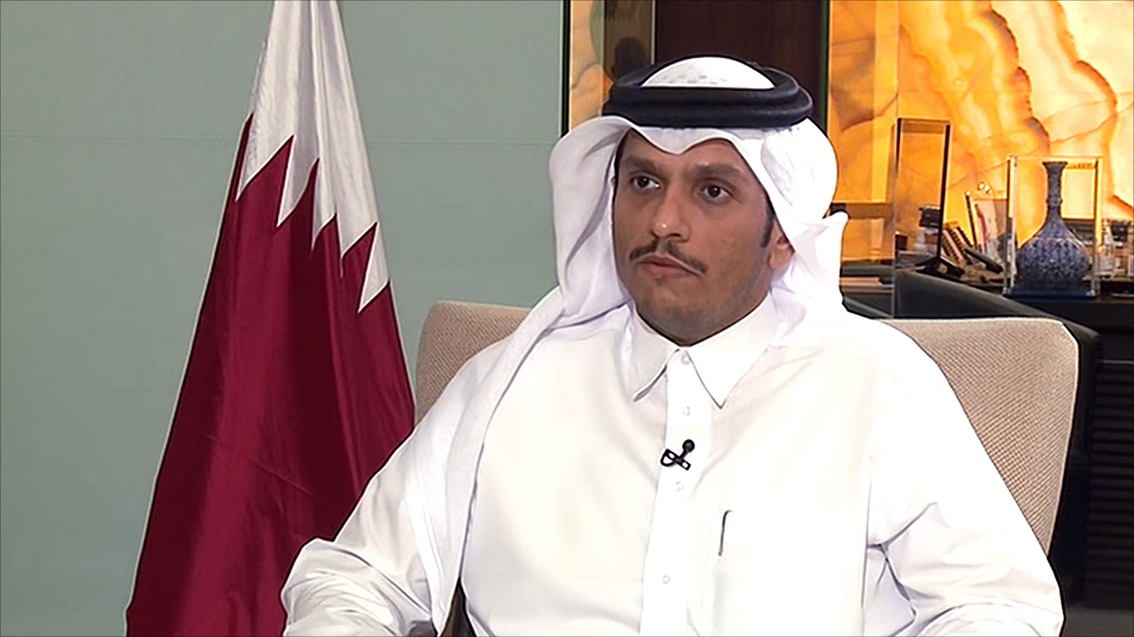 خارجية قطر: رئيس وزراء قطر ووزير خارجية بريطانيا بحثا خفض التصعيد بلبنان وجهود إنهاء حرب غزة