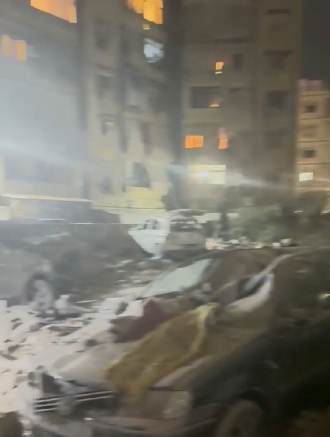 عدوان اسرائيلي يستهدف مبنى وسقوط شهداء وجرحى وتل ابيب تقول انه عملاً امنيا ً