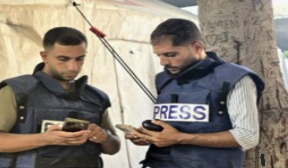 اسرائيل تغتال مراسلي  قناة الجزيرة في غزة