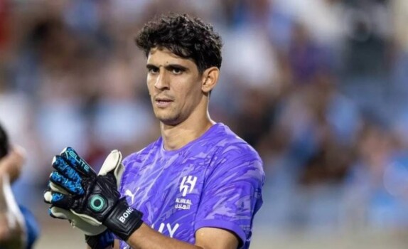 يوفنتوس يترقب وضع بونو مع الهلال ويحدد مبلغا لضمه